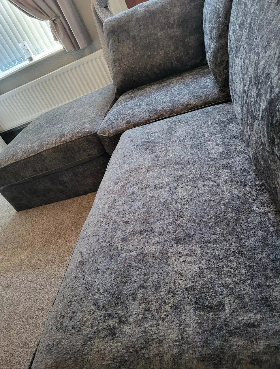 Bishop Large U-Shape Corner Sofa – Platinum Grey / Platinum Silver